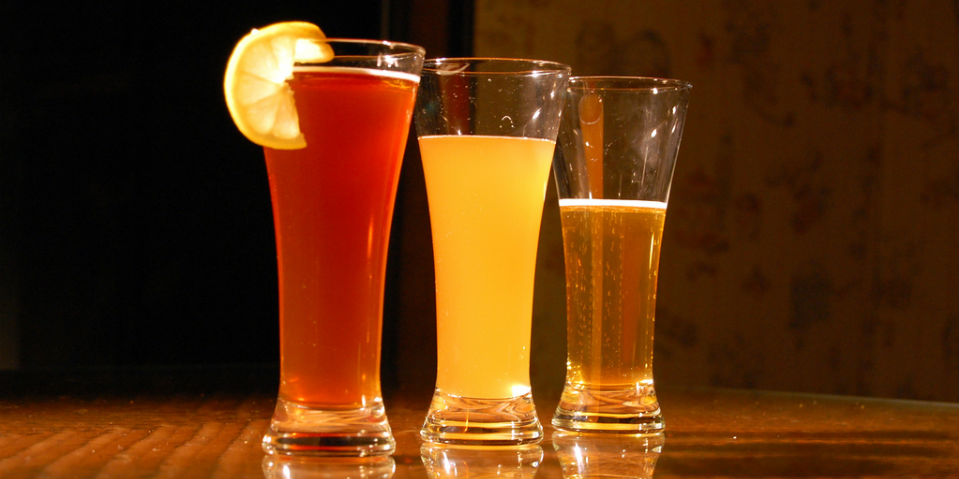Entérate: Tomar cerveza para desayunar es más saludable que un jugo de naranja: estudio