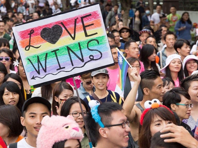 Ojo: Gays y lesbianas tienen matrimonios más felices que heterosexuales, según un estudio