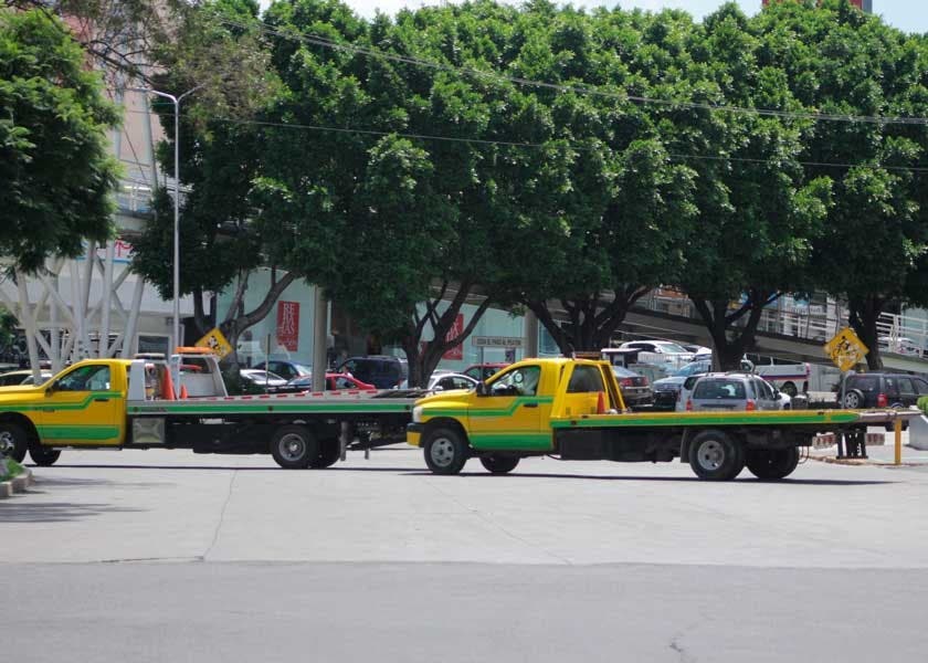 Ojo: Grúas del municipio de Puebla realizarán arrastre gratuito de autos infractores del “Hoy No Circula”