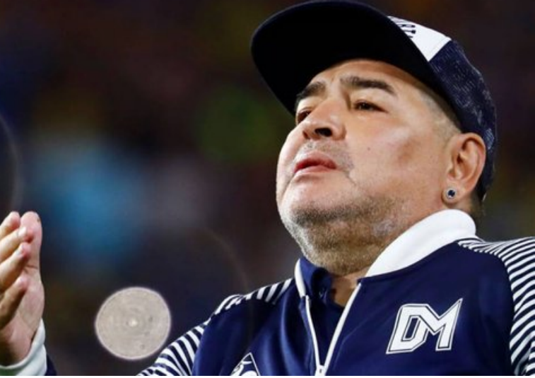 #AlMinuto: A los 60 años, murió Diego Armando Maradona.