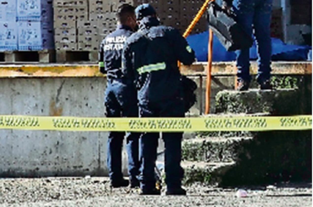 TERRIBLE: Durante riña asesinan a indigente de una puñalada en Puebla