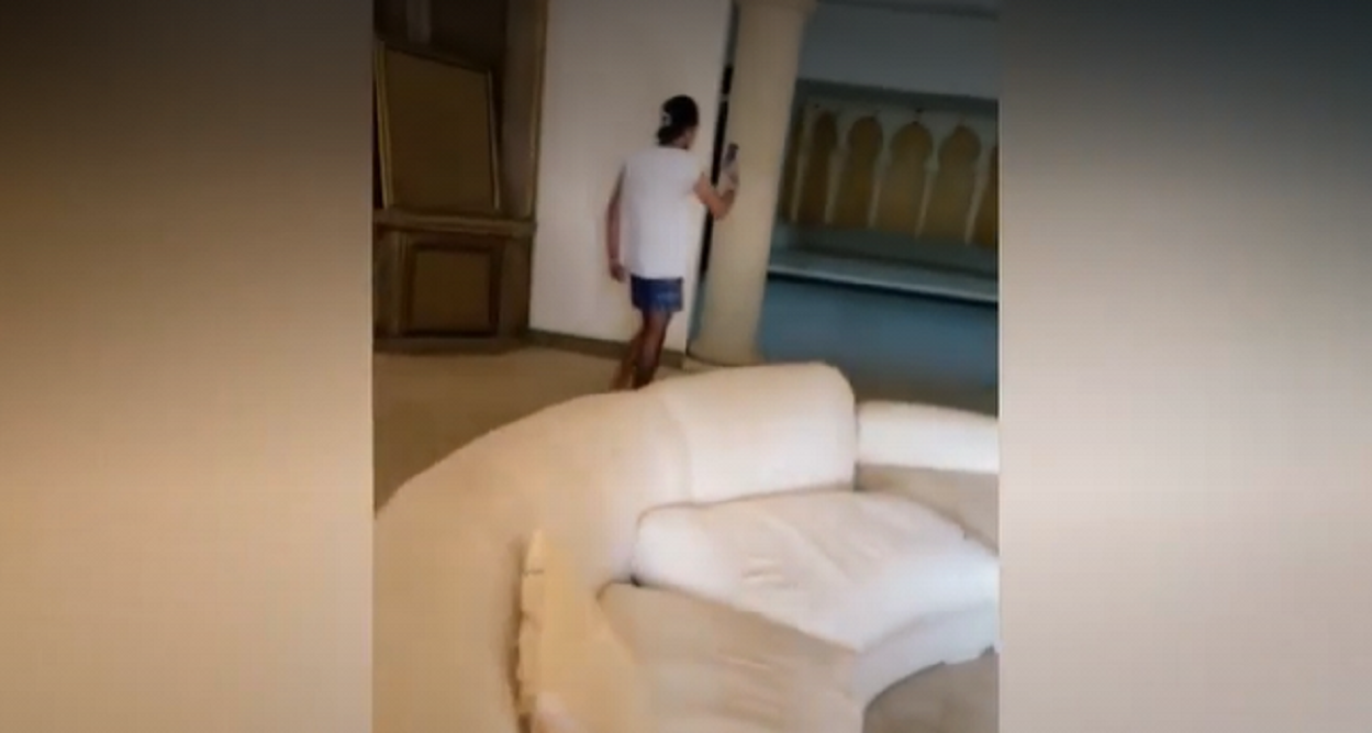 VIDEO Tiktokers ingresan a la casa abandonada de Luis Miguel en Acapulco
