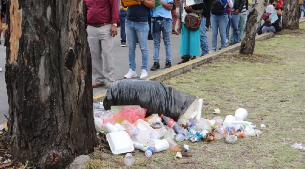Ayuntamiento  pondrá mano dura a poblanos que tiren basura en la vía pública