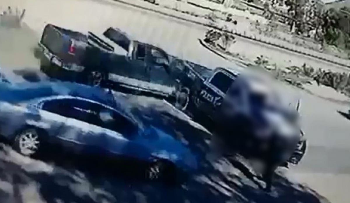 FUERTE VIDEO Atropellan a policía durante impresionante balacera