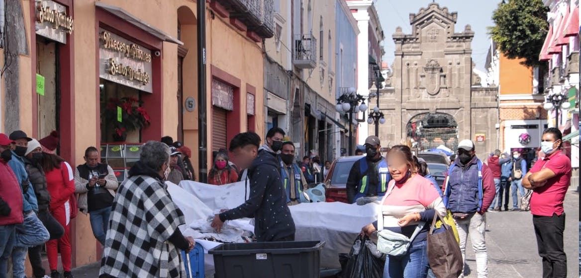 OJO: La calle de los dulces del Centro de Puebla YA será solo peatonal;  “los ambulantes se tendrán que regular” ; dice