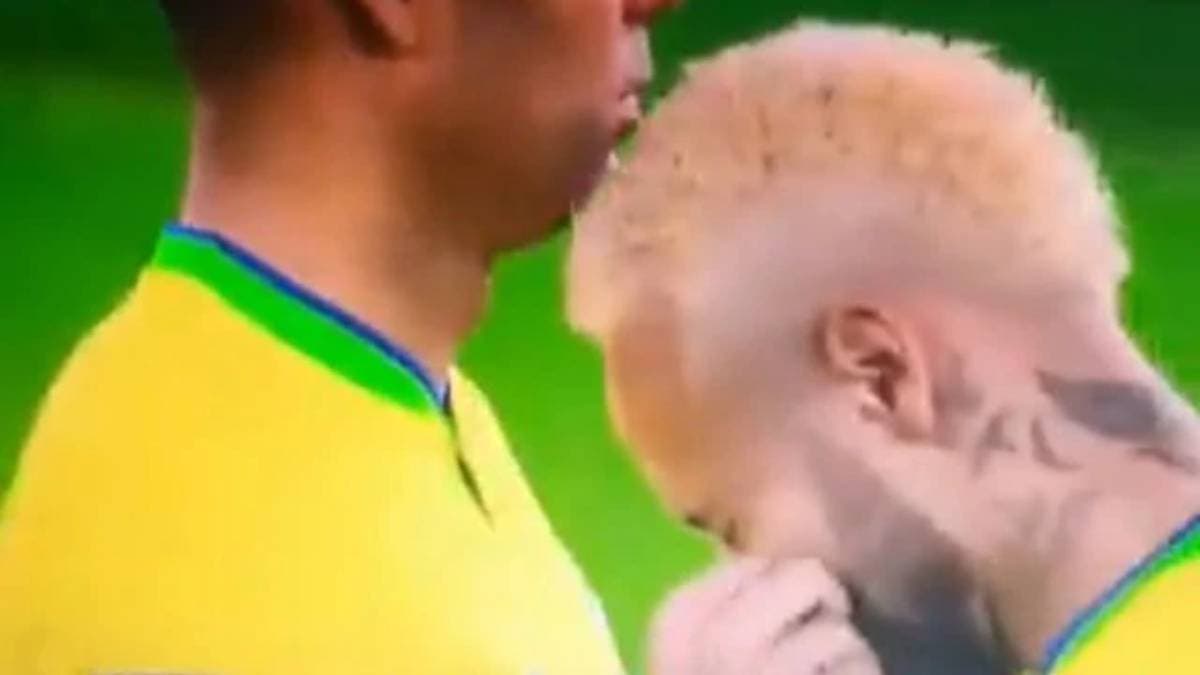 VIDEO Graban a Neymar inhalando una extraña sustancia en Qatar 2022