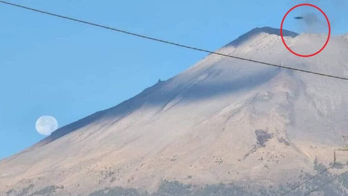 Graban supuesto OVNI sobre el volcán Popocatépetl