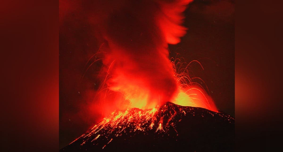 Impactante IMAGEN de la explosión del Popocatépetl de este martes preocupa a los poblanos