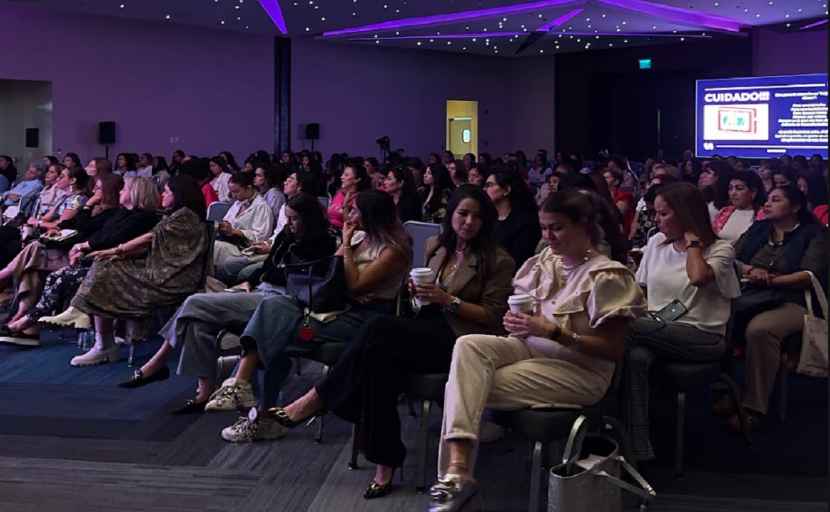 Un éxito el congreso Unlock: Empoderando a la mujer empresaria:  reunió a más de 200 entusiastas y emprendedoras en la ciudad de Puebla