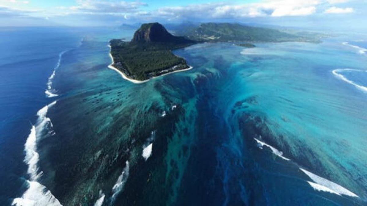 ¡Revelación Impactante! La Tierra se Divide en el Fondo del Océano Pacífico, según Geólogos