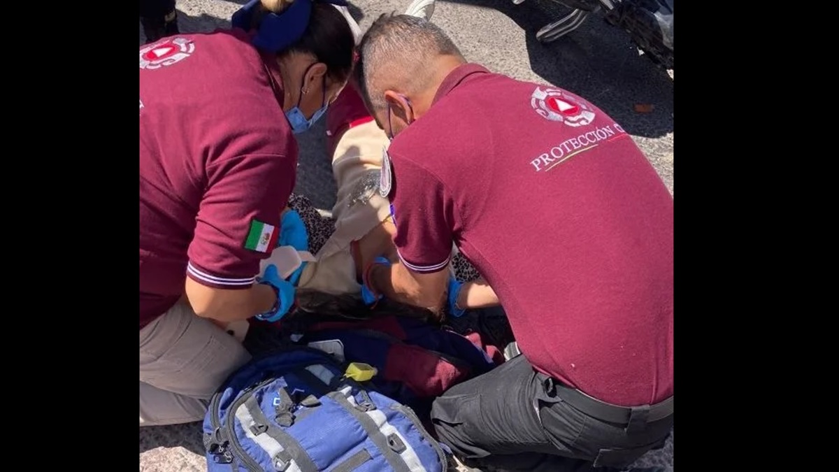 Joven motociclista de Tecamachalco gravemente herida tras ser arrollada por una camioneta que se dio a la fuga