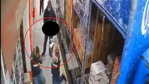 ¡En segundos! Repartidores de Corona son asaltados mientras descargaban mercancía en Tlaxcala