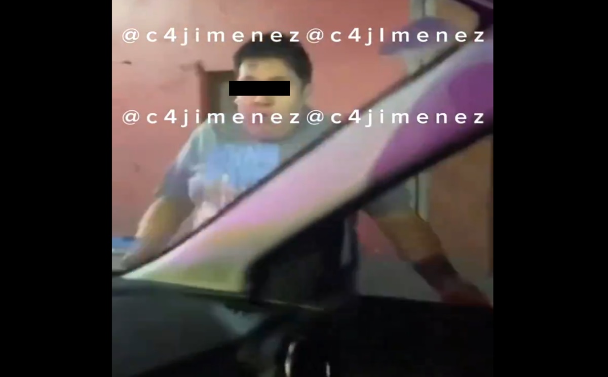 ¡CUIDADO! Automovilista violento deja su huella… y su sangre en un coche de una conductora que no le dió el paso