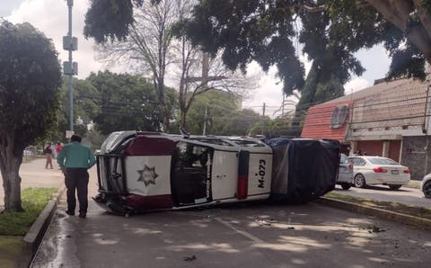 Volcadura de patrulla en Puebla: Alcalde electo y presidenta saliente de Tecomatlán involucrados