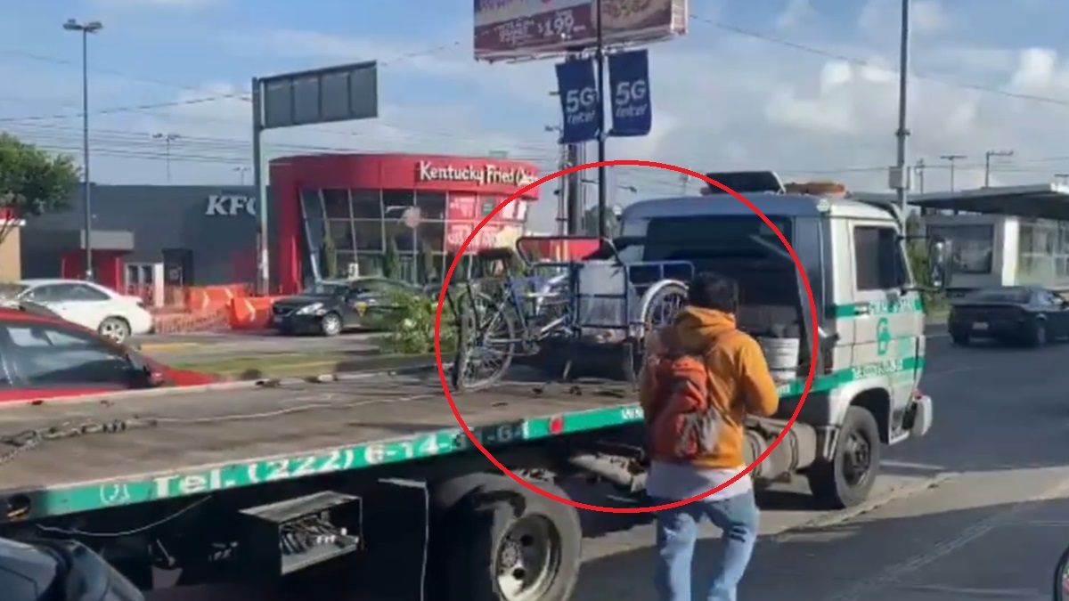 ¡Increíble! Motopatrulla arrolla carrito de tamales y ¡se lo llevan al corralón!
