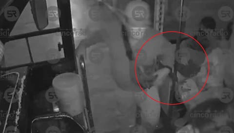 VIDEO: ¡Terror en la Ruta Angelópolis! Asaltan a pasajeros a punta de pistola