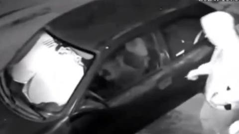 &iexcl;Ladrones madrugan pero fallan! Intentan robar un Chevy en Bosques de Amalucan y se quedan con las manos vac&iacute;as