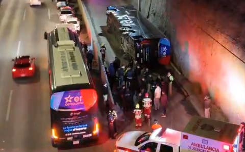 ¡Tragedia en el Periférico! Volcadura de autobús Estrella Roja deja 30 heridos en Puebla
