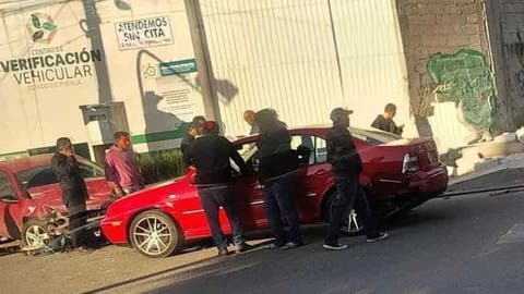 ¡Fuerte accidente a las afueras del verificentro en Balcones del Sur este domingo!