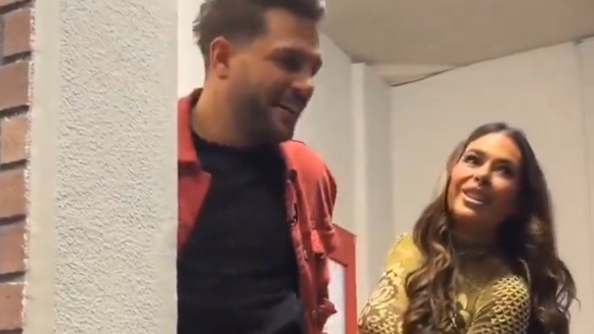 Galilea Montijo y Nicola Porcella protagonizan video que enciende las redes