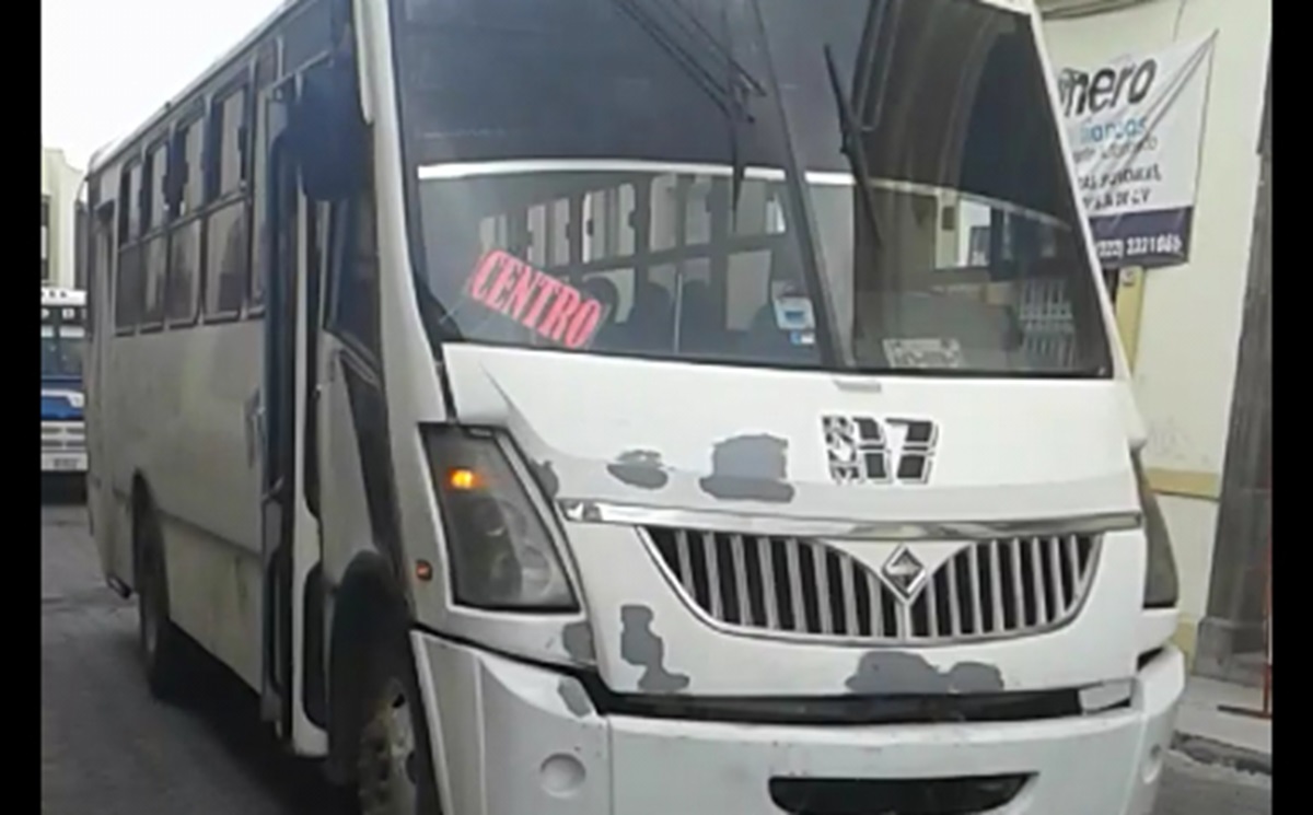 ¡Indignante! Denuncian a choferes de la Ruta M17 por discriminar a pasajeros en La Resurrección