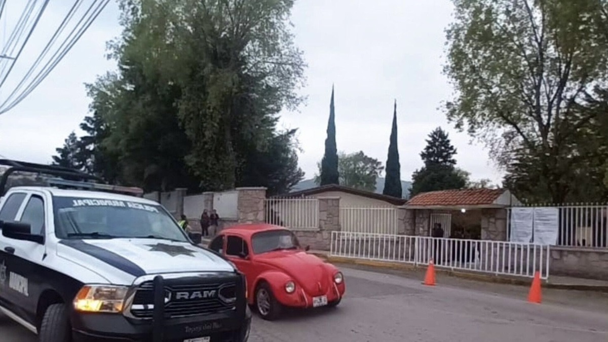 ¡Terrible! Alumna de secundaria apuñala a compañera en plena pelea