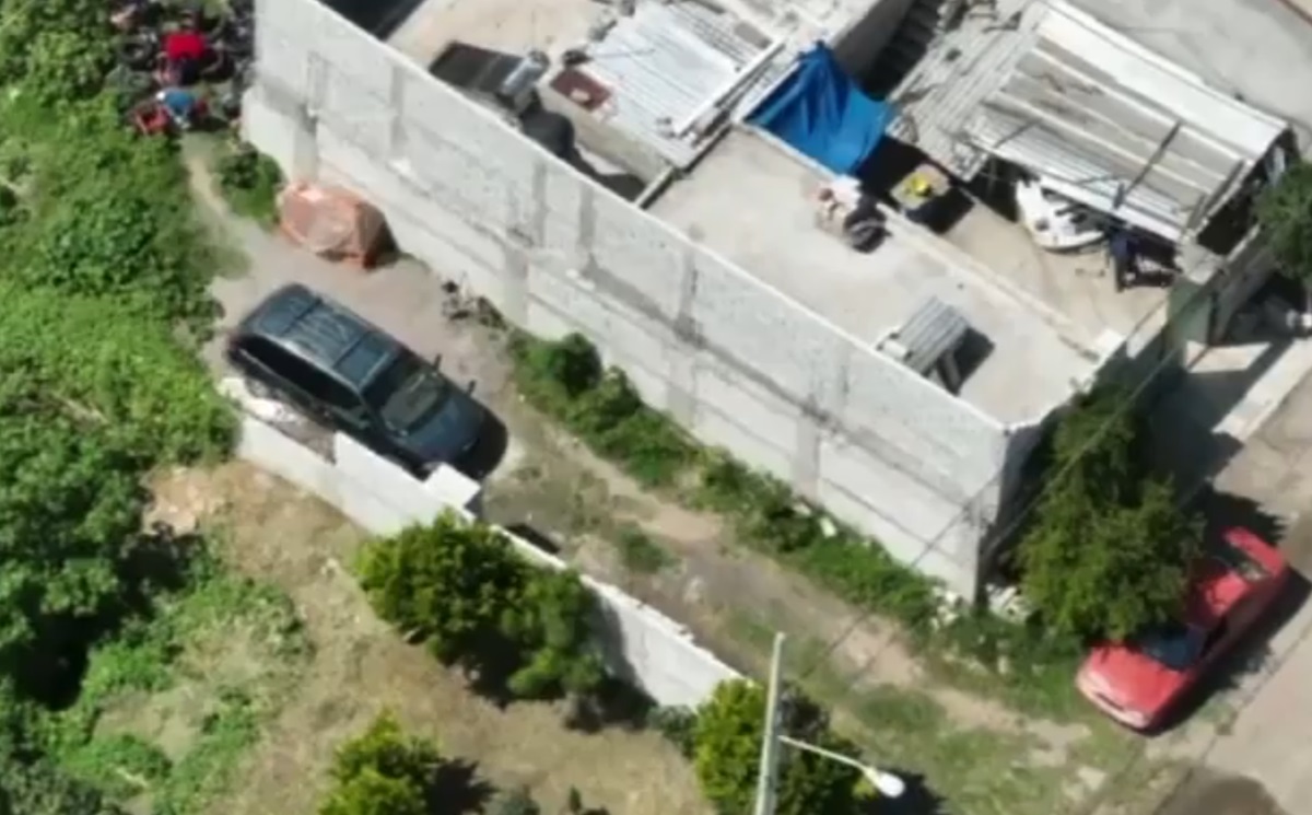 Policía de Puebla captura a ladrones de autos en plena faena usando drones no tripulados