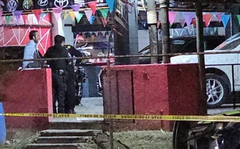 Acribillan a dueño de lote de autos en Bulevar Valsequillo