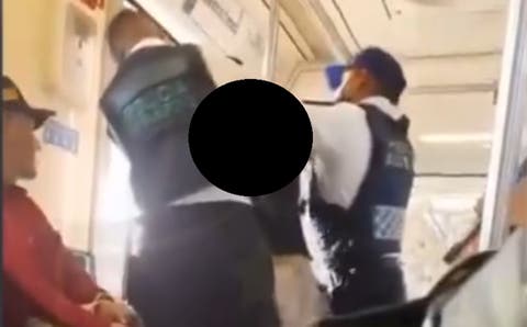 ¡Vergonzoso! Hombre en estado inconveniente se burla de la seguridad del Metro