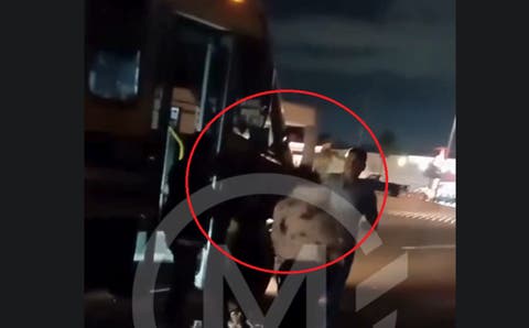 ¡Indignante! Captan a chofer de Ruta Cree Madero golpeando a mujer y su hijo