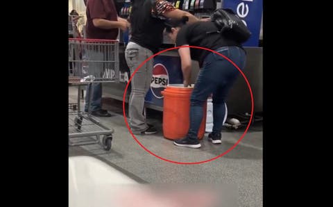 ¡México mágico!  Mujeres causan revuelo al llenar hielera de refresco en Costco: “Compramos 110 hot dogs”
