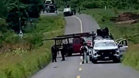 Intento de robo en Tochtepec termina en balacera: ¡Camioneta de seguridad frustró el ataque!