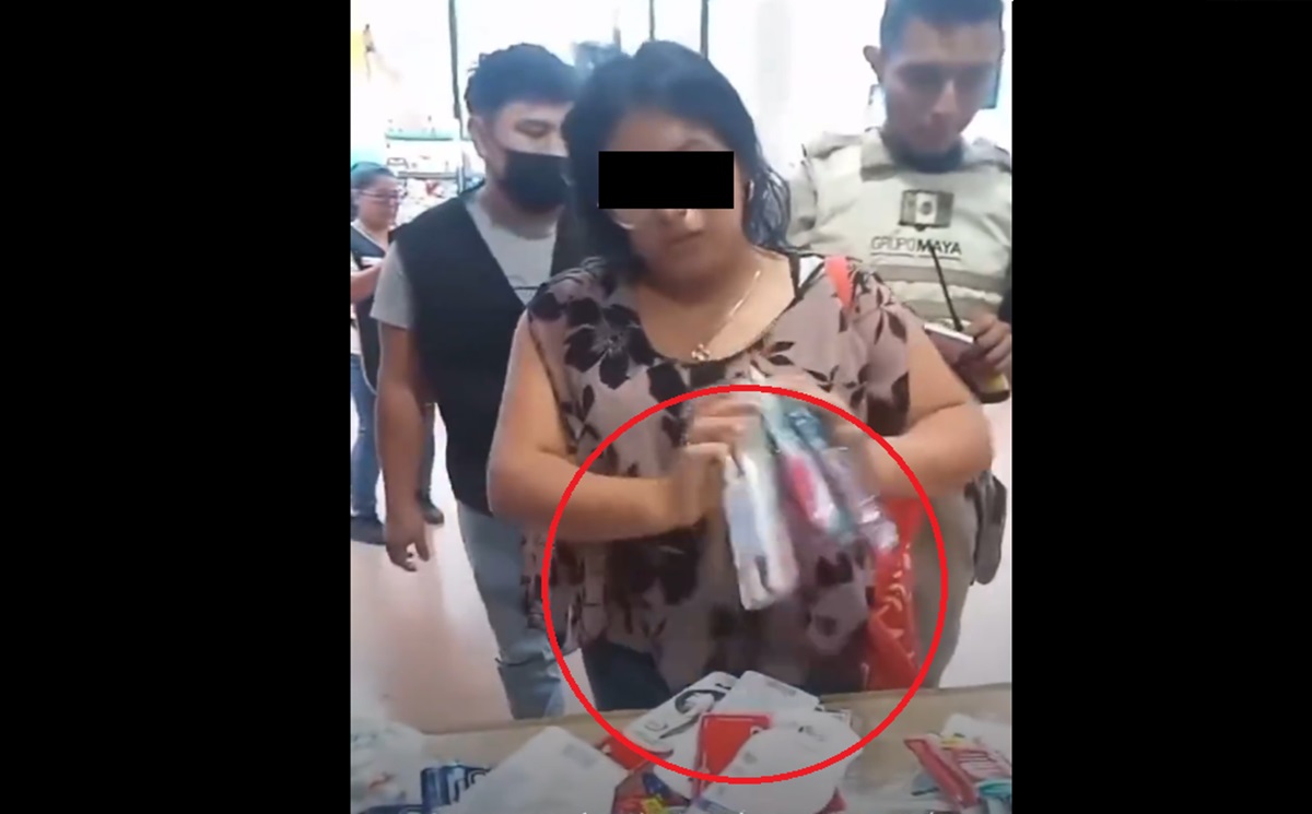 Empleada de Walmart enfrentó a una Fardera que intentaba salir con productos de higiene bucal valuados en casi 6 mil pesos.