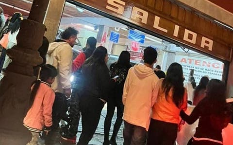 ¡Intenta robar una camioneta en el Centro Histórico y lo detienen in fraganti!