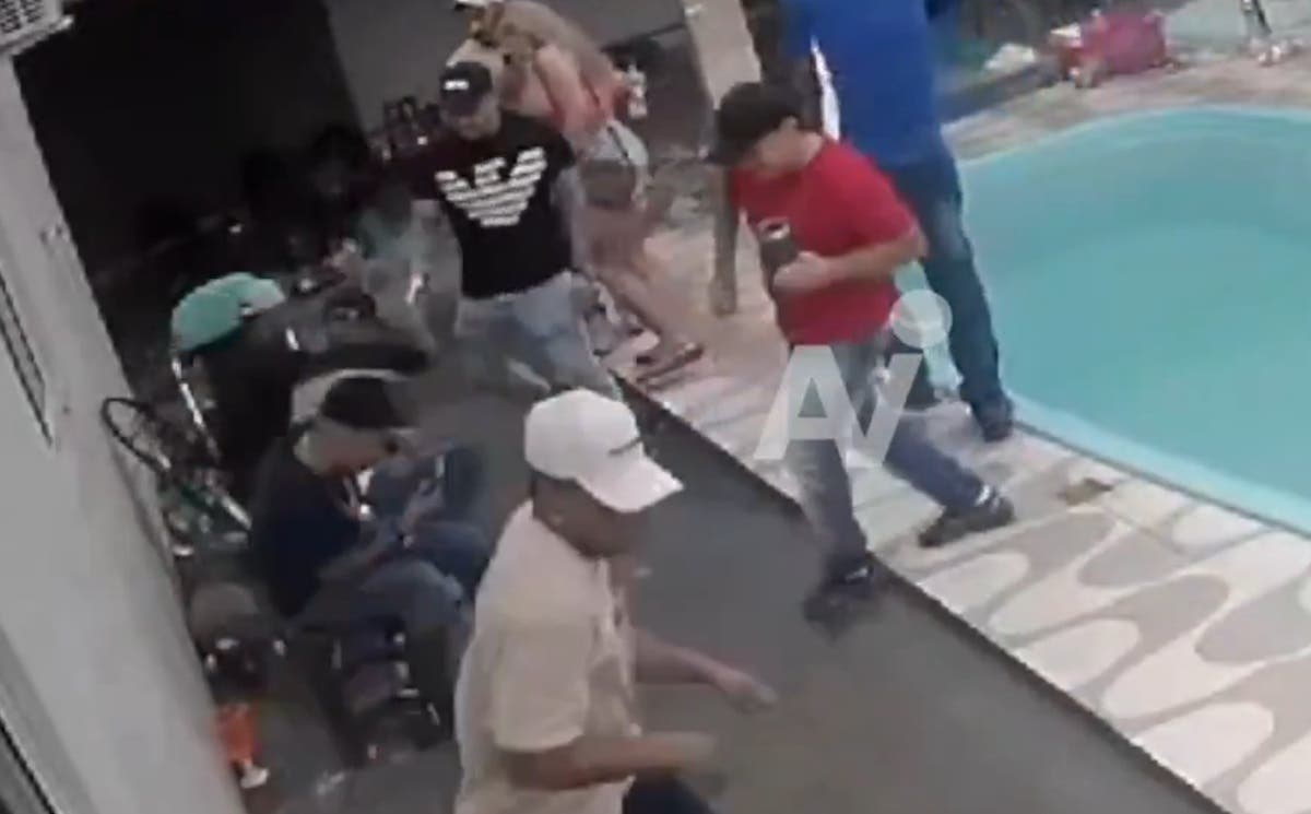 Asiste a una reunión y encuentra la muerte: joven es asesinado por un desconocido (VIDEO)