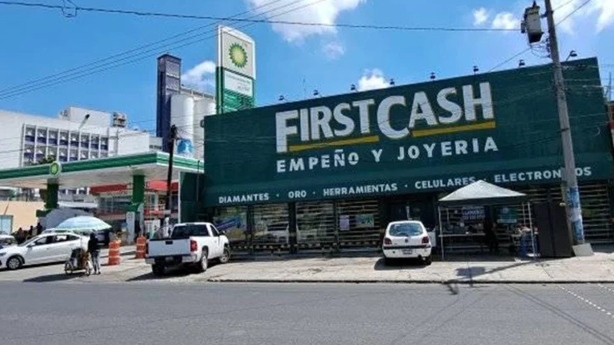 Asalto violento en First Cash Cholula: se llevan celulares y joyas