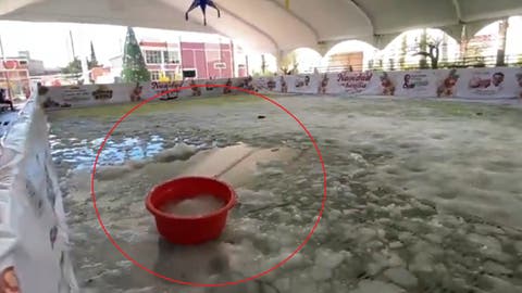 VIDEO ¡Se derritió la ilusión! Pista de hielo en Cuautlancingo no duró ni un día