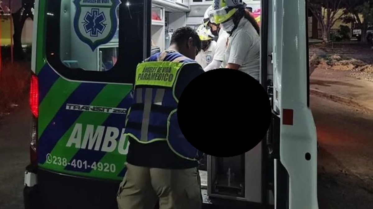 Fatal accidente: Trabajador de Red-Cola muere tras estrellarse contra un árbol en Cuacnopalan