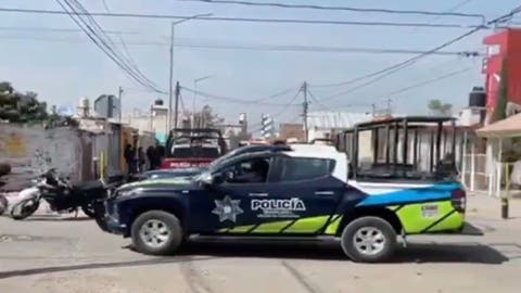 ¡Terrible! Una riña vecinal en Lomas de Castillotla dejó a un hombre herido de bala.