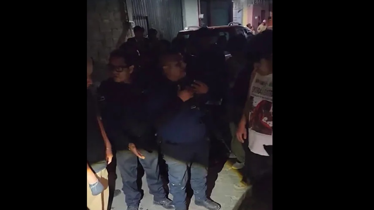 Intento de linchamiento en Tianguismanalco: Vecinos golpean brutalmente a presunto ladrón (VIDEO)