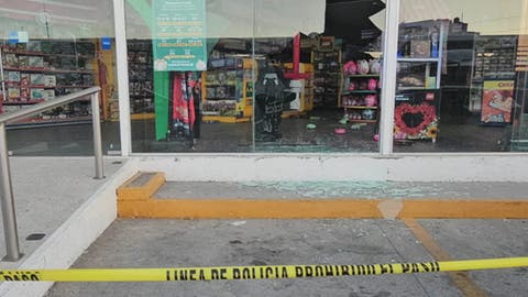 ¡Inseguridad en Puebla! Por tercera vez, delincuentes dan cristalazo al Juguetrón del Boulevard 5 de Mayo