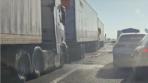 Reportan Choque Múltiple Entre Tráileres en el Puente de Manzanilla