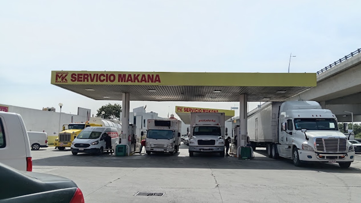 ¡Violento asalto en gasolinera Makana en la México-Puebla! Despachador recibe dos balazos al resistirse