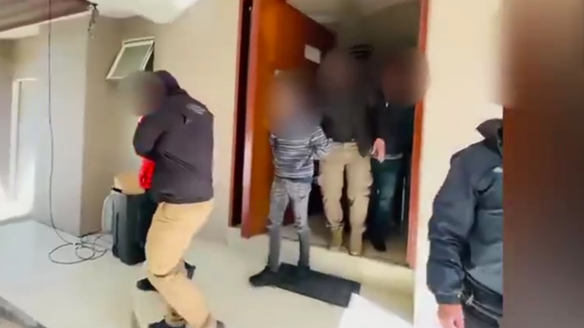 VIDEO: Revelan momentos de la detención de 14 personas ligadas al Cártel de Sinaloa tras operativo en Puebla y Tlaxcala