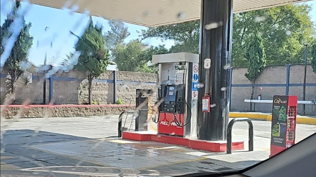Asalto violento en Puebla: Gasolinera FullGas CAPU es escenario de un brutal ataque. Despachadores fueron amarrados y golpeados.