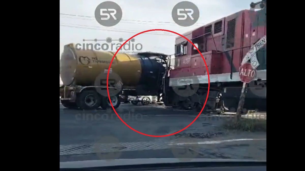Tragedia en Tehuacán: tráiler intenta ganarle al tren y el choque es inevitable