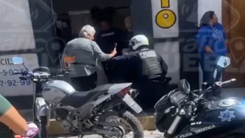 Video Viral: Asaltante de Cuentahabientes Suplica Ayuda Tras Detención en Atlixco; “Mi mano me la rompen”