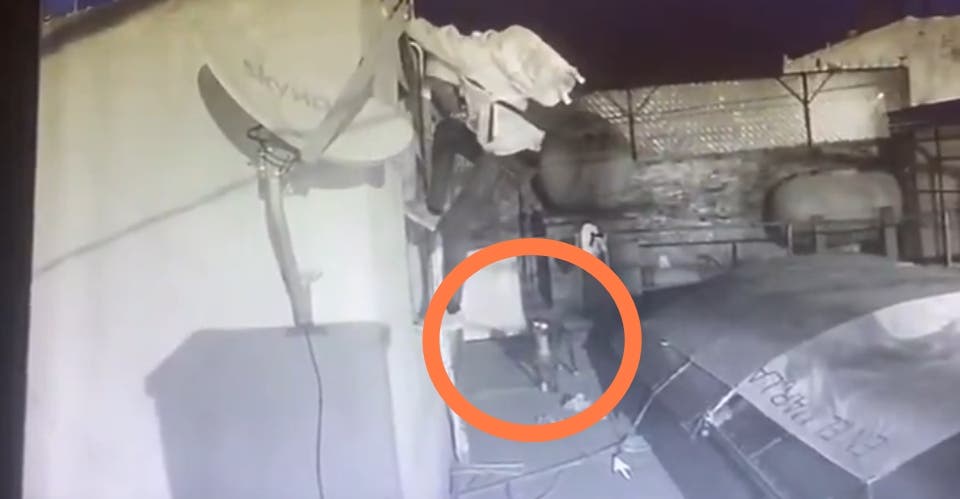 VIDEO: Perrito héroe frustra asalto y ahuyenta a ladrón en Puebla