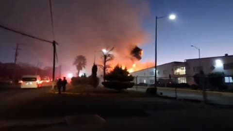 Viernes de caos en Puebla: voraz incendio consume depósito en Chachapa