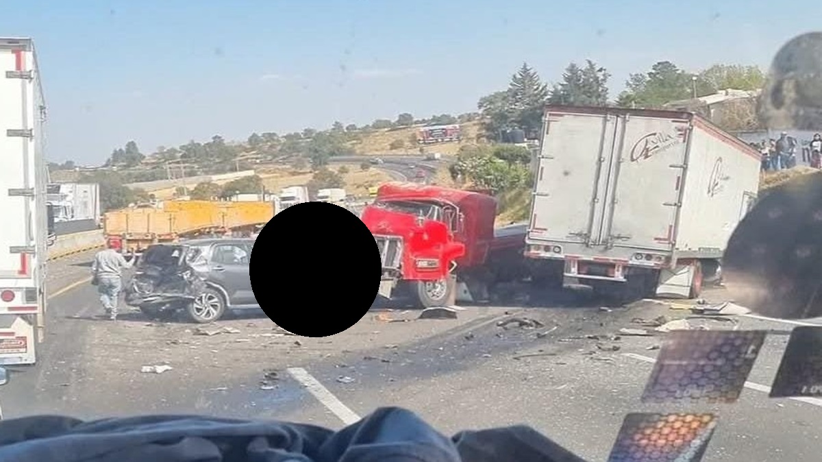 #ÚltimaHora Caos tras Brutal choque múltiple en la autopista México-Puebla